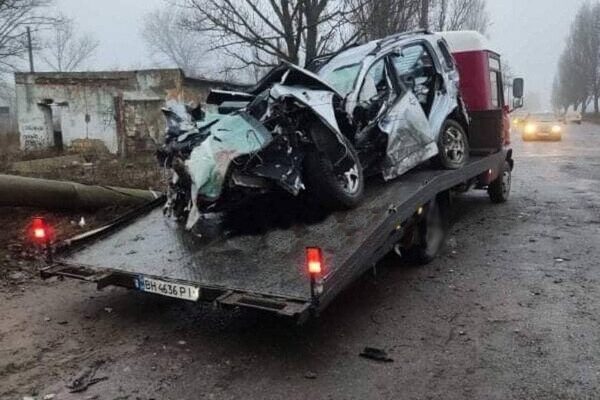 Под Одессой из-за тумана произошло смертельное ДТП: авто разорвало пополам Под Одессой из-за тумана произошло смертельное ДТП: авто разорвало пополам