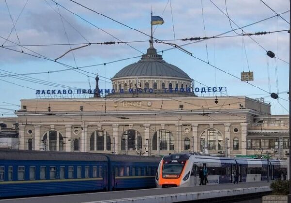 Какими эвакуационными рейсами можно уехать из Одессы 30 марта