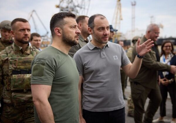Зеленский посетил Одессу перед стартом "зернового коридора" Зеленский посетил Одессу перед стартом "зернового коридора"