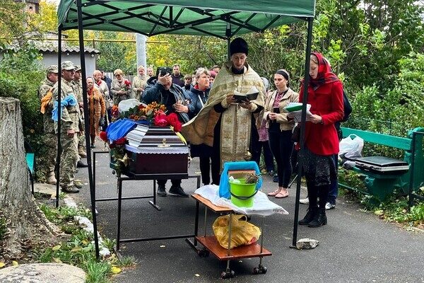 В Одесской области простились с двумя защитниками Украины В Одесской области простились с двумя защитниками Украины