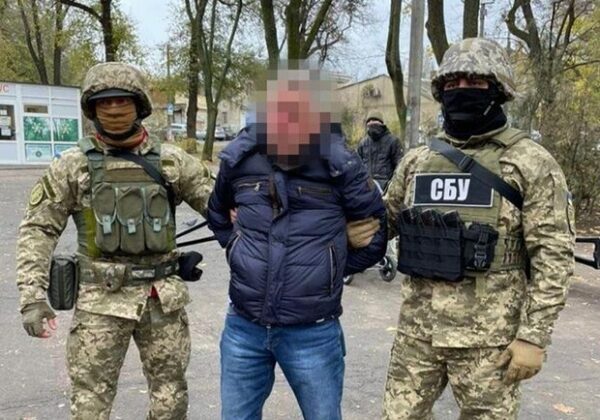 Снимал позиции военных на скрытый видеорегистратор: в Одессе задержали агента ФСБ Снимал позиции военных на скрытый видеорегистратор: в Одессе задержали агента ФСБ