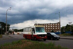 По Одессе и области курсирует необычный автобус из Британии По Одессе и области курсирует необычный автобус из Британии