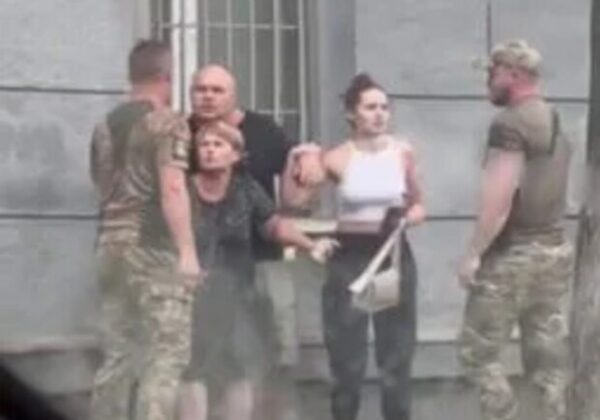 В Одессе произошла очередная потасовка с представителями военкомата: как прокомментировали инцидент в ТЦК В Одессе произошла очередная потасовка с представителями военкомата: как прокомментировали инцидент в ТЦК