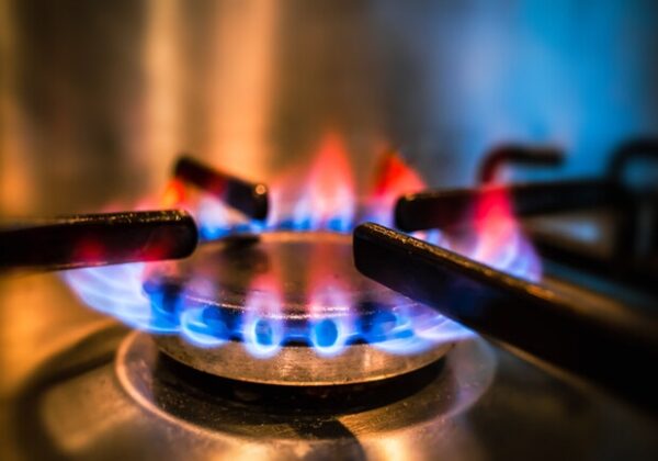 Зеленский предупредил об угрозе дефицита газа из-за ударов РФ Зеленский предупредил об угрозе дефицита газа из-за ударов РФ
