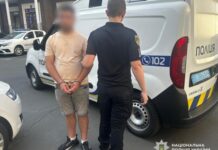 Полицейские разоблачили мошенника из Одесской области, который по телефону обворовывал военных