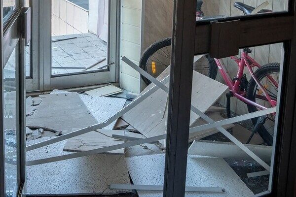 Ночной обстрел Одессы: получила повреждения пожарная часть Ночной обстрел Одессы: получила повреждения пожарная часть