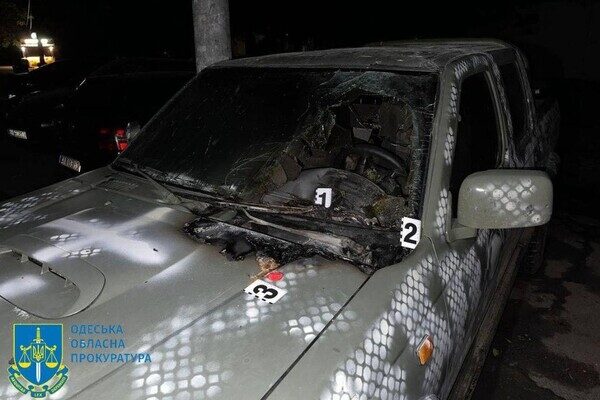 В Одессе молодой человек сжег три военных автомобиля: как его наказал суд В Одессе молодой человек сжег три военных автомобиля: как его наказал суд