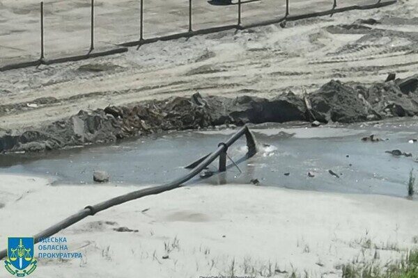 Добывали песок из Дуная: в Одесской области разоблачили предпринимателей и мэра Добывали песок из Дуная: в Одесской области разоблачили предпринимателей и мэра