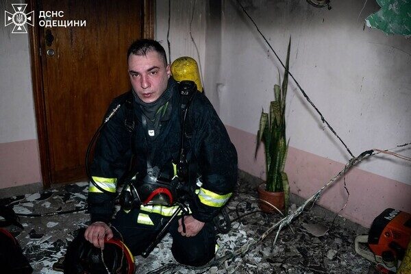 В Одессе горела многоэтажка: несколько жителей погибли В Одессе горела многоэтажка: несколько жителей погибли