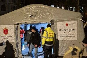 В Одессе БпЛА упал на дом: вспыхнул пожар (обновлено) В Одессе БпЛА упал на дом: вспыхнул пожар (обновлено)