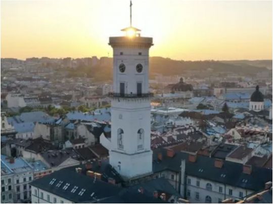 Громадянин Австралії публічно наклав на&nbsp;себе руки у&nbsp;Львові (фото)
