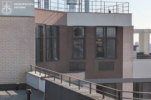 РФ обстреляла жилые дома в Хаджибейском районе Одессы: пострадали люди РФ обстреляла жилые дома в Хаджибейском районе Одессы: пострадали люди